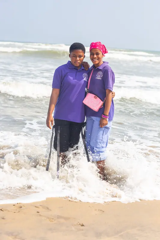 Two pupils in the surf